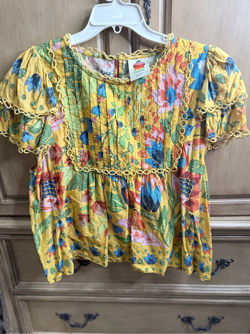 FARM Rio Yellow Floral Pintuck Flutter-Sleeve Blouse - Picture 2 of 3